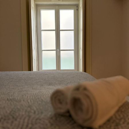 Central Bedroom In Shared House In Chiado - Historic Center Of Lisboa Εξωτερικό φωτογραφία